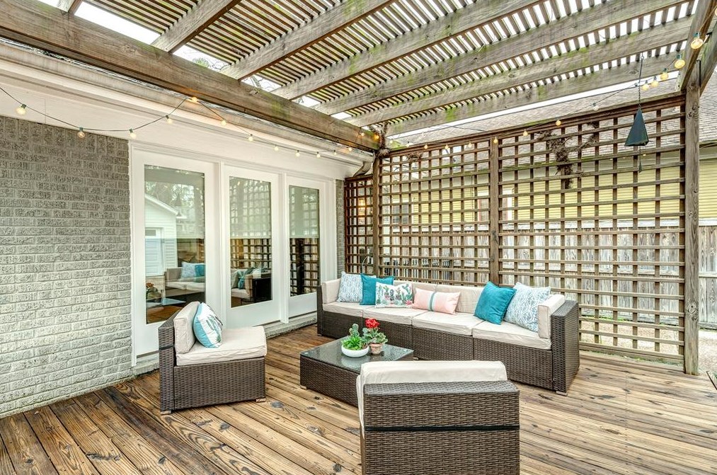 1530 Harvard St, Houston TX  77008-4217 exterior