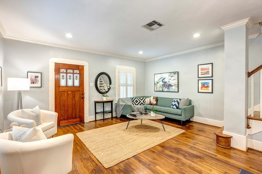 1530 Harvard St, Houston TX  77008-4217 exterior