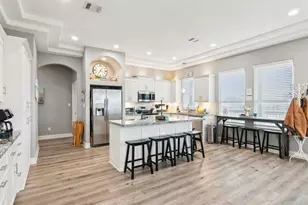 945 Gulfview Dr, Crystal Beach, TX 77650 - Photo 8