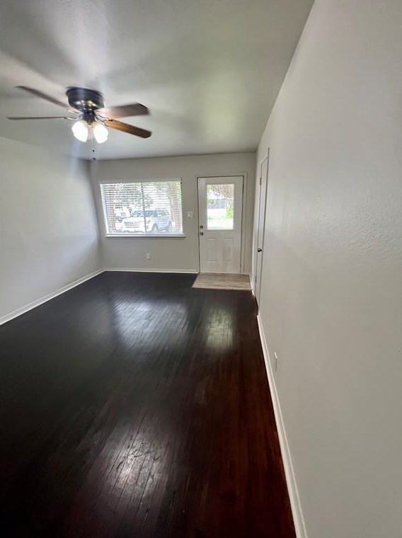 736 Neyland St, Houston TX  77022-4670 exterior