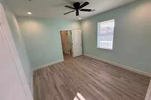 986 Seagull Ln, Crystal Beach, TX 77650 - Photo 30