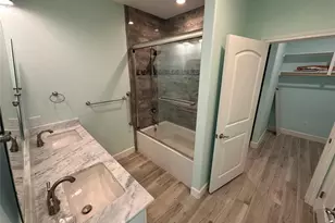 986 Seagull Ln, Crystal Beach, TX 77650 - Photo 34