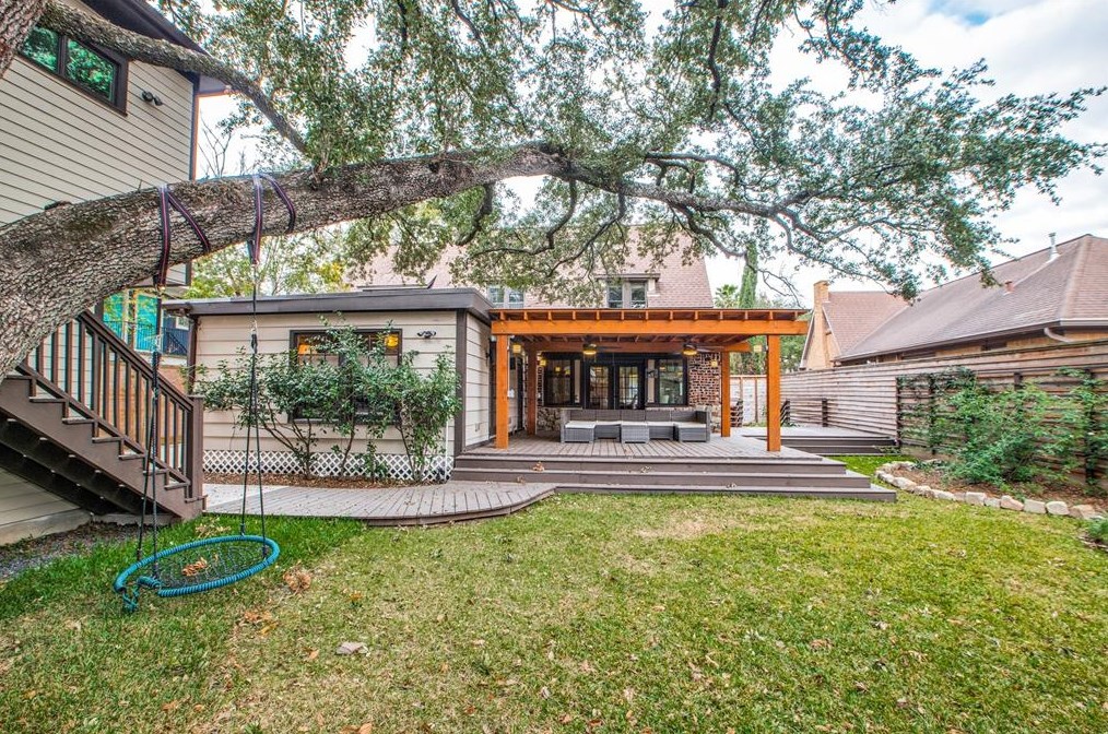 1849 Portsmouth, Houston TX  77098-4023 exterior