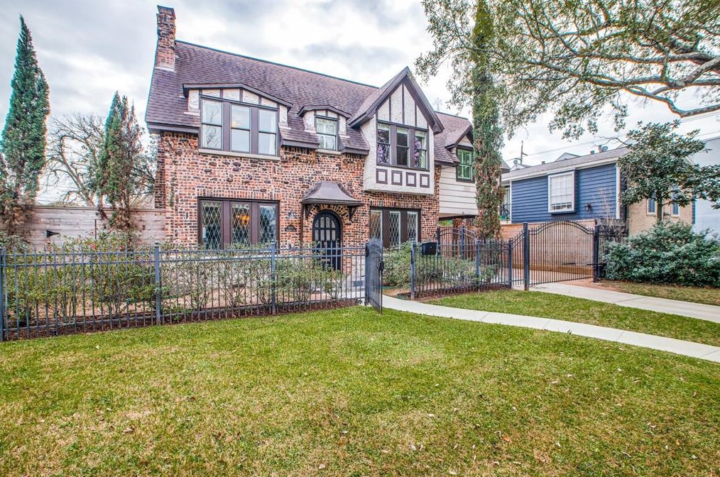 1849 Portsmouth, Houston TX  77098-4023 exterior