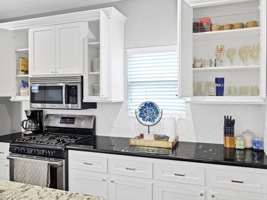 1502 Northwood St, Houston TX  77009-2509 exterior