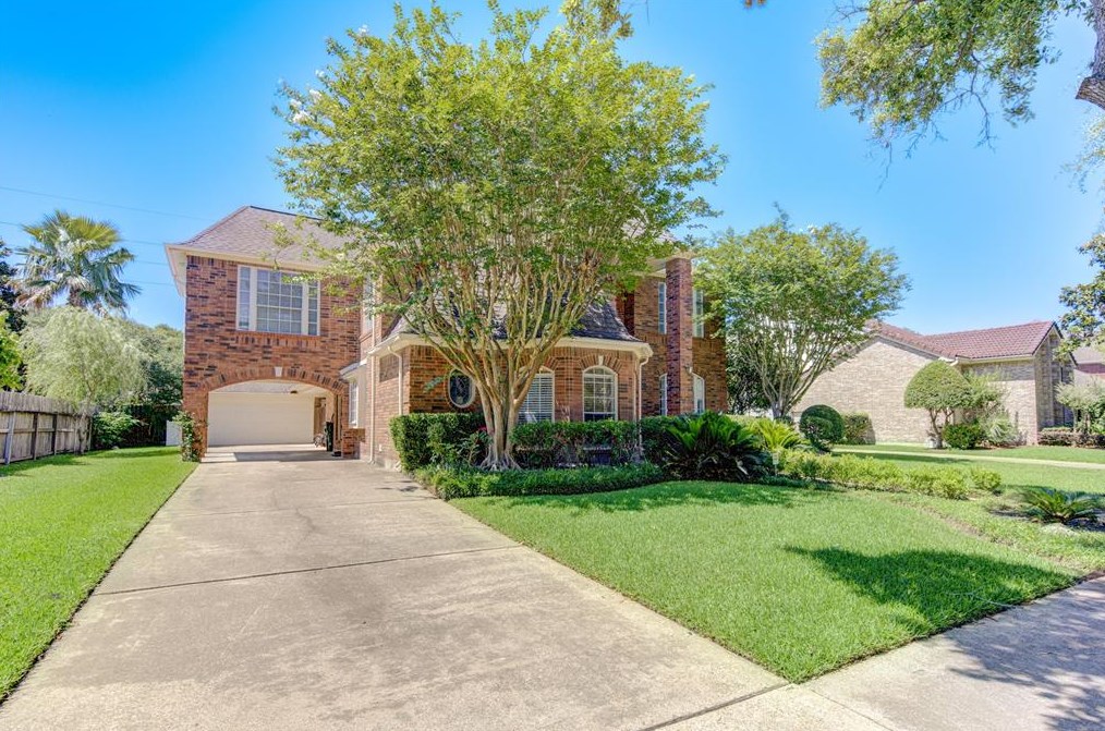 3622 Springhill Ln, Sugar Land, TX 77479