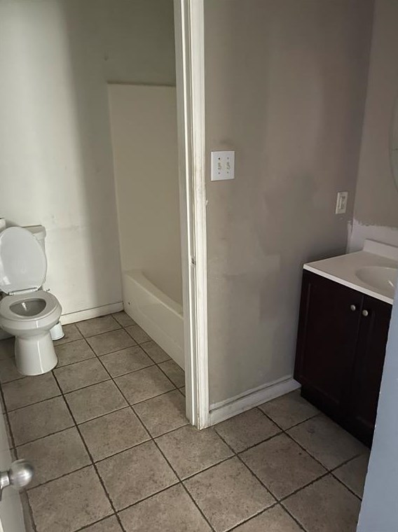 11730 Greencanyon Dr, Houston TX  77044-7129 exterior