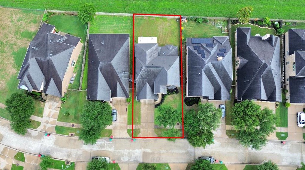 5930 Bristol Path Ln, Sugar Land, TX 77479