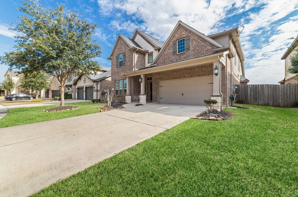 4939 Hickory Branch Ln, Sugar Land, TX 77479