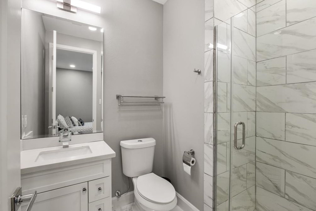 708 Schwartz St, Houston, TX 77020