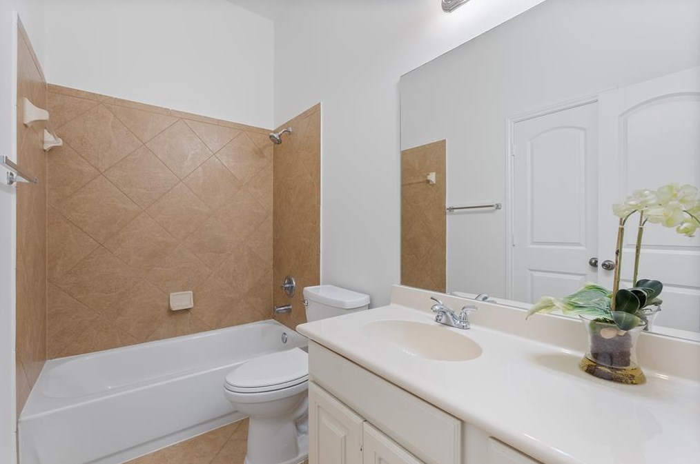 19706 Beecham Lk Ln, Richmond TX  exterior