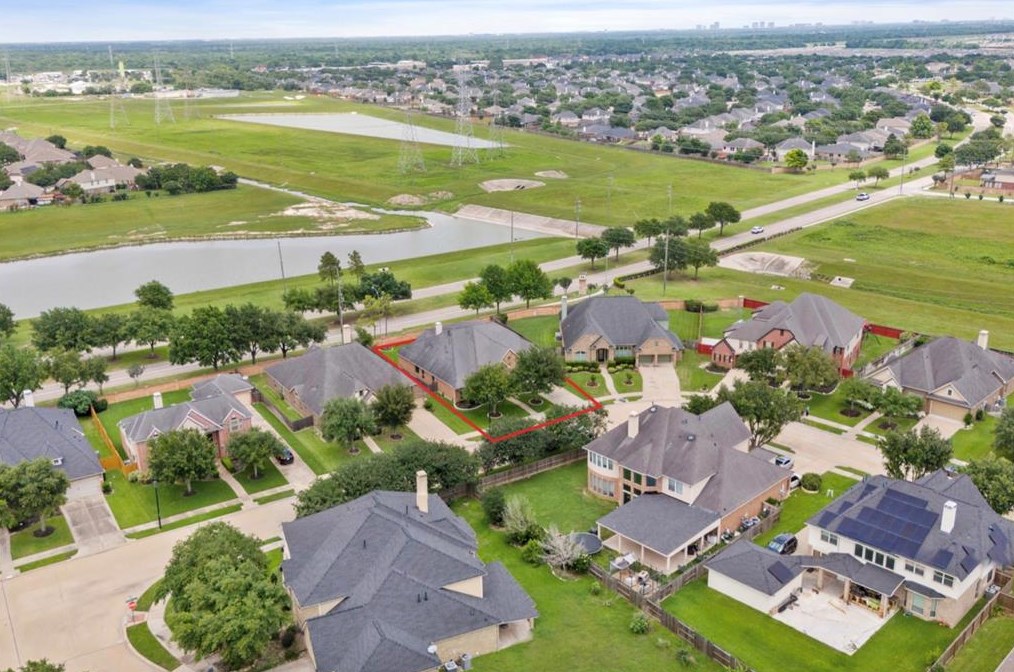 19706 Beecham Lk Ln, Richmond TX  exterior