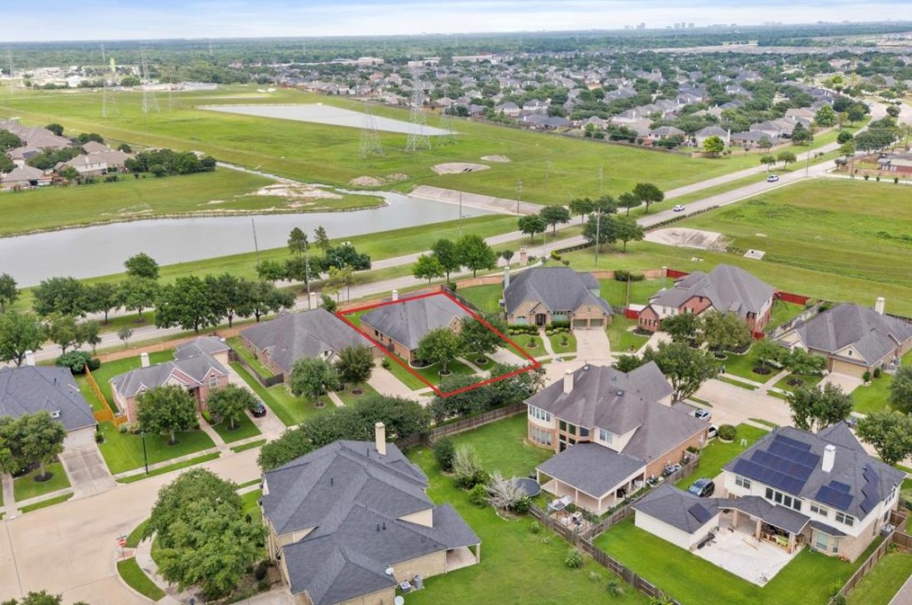 19706 Beecham Lk Ln, Richmond TX  exterior