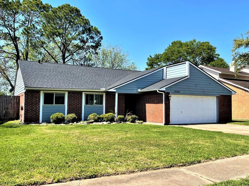 15114 Mcconn St, Houston TX  77598-1818 exterior