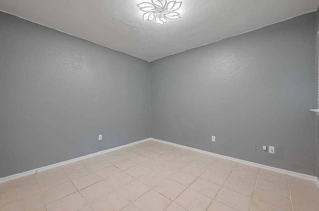 7631 Alegria Dr, Houston TX  77083-3697 exterior