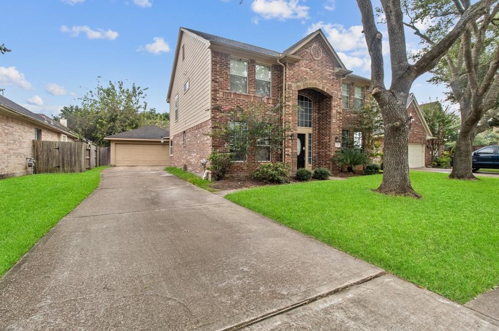 6403 Lauren Ln, Pearland, TX 77584