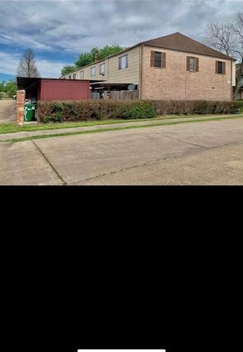7813 Grove Ridge Dr, Houston, TX 77061