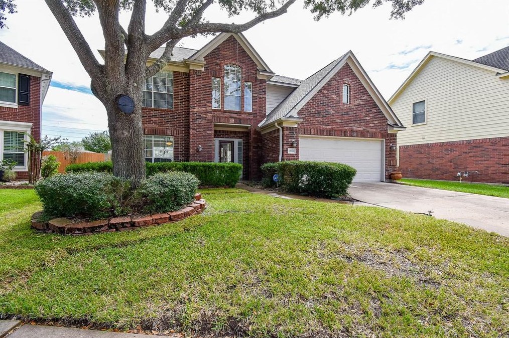 15611 Oakworth Ct, Sugar Land, TX 77498