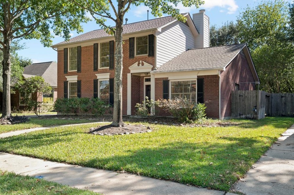 16335 Rainbow Lake Rd, Houston, TX 77095-4022