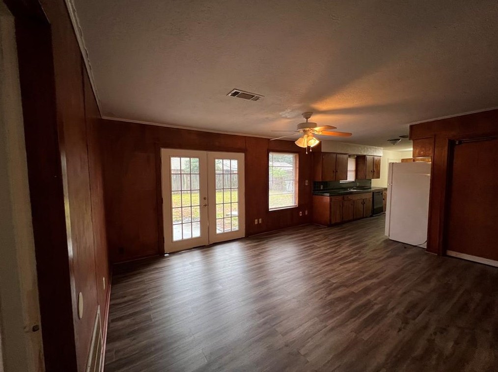 246 Empress Dr, Houston TX  77034-1502 exterior