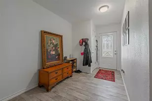 4310 Green Valley Dr, Bryan, TX 77802 - Photo 4