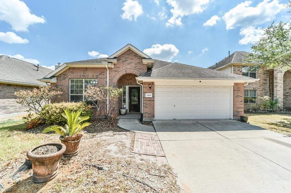 22868 Lantern Hills Dr, Humble, TX 77339