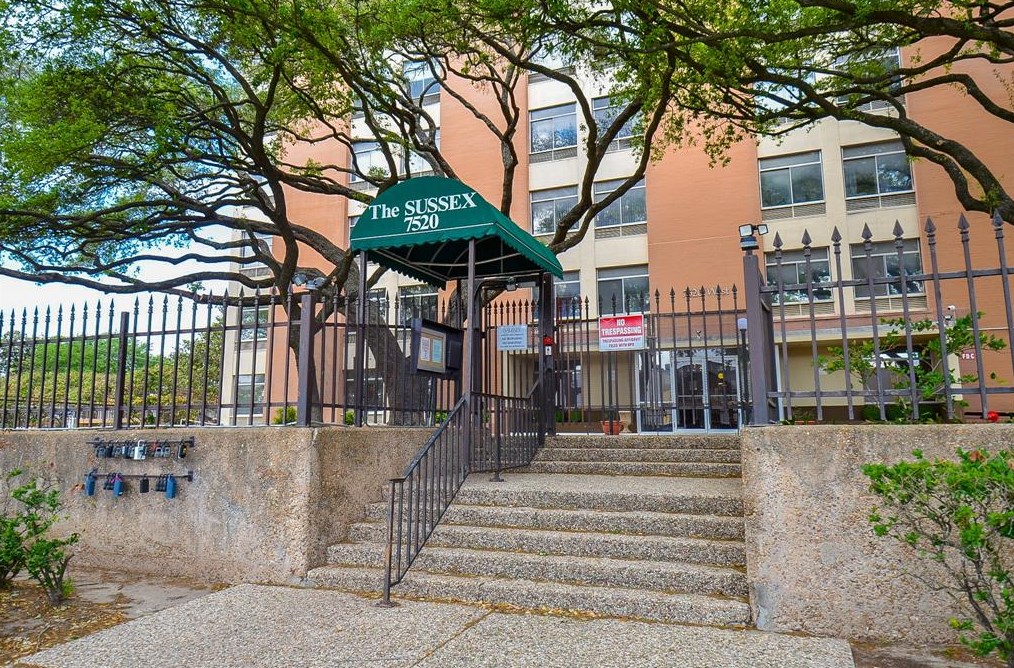 7520 Hornwood Dr #503, Houston, TX 77036