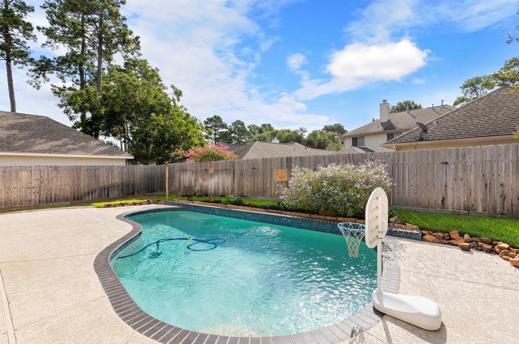 5703 Capella Park Dr, Spring TX  77379-2476 exterior