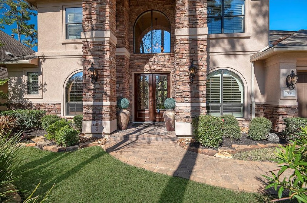 71 Silvermont Dr, Spring, TX 77382-2007