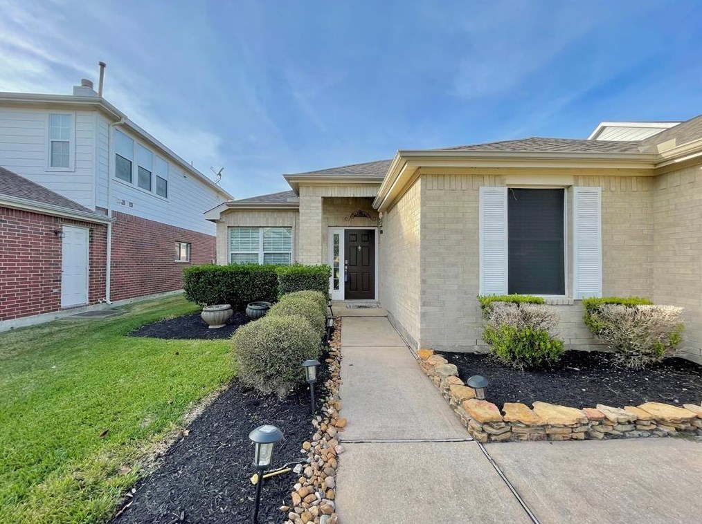 21522 Dalton Spring Ln, Katy TX  77449-4804 exterior
