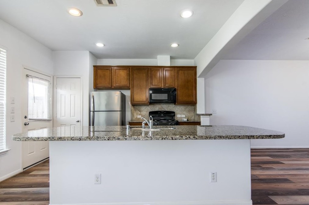 1619 Grable Cove Ln, Spring TX  77379-2788 exterior