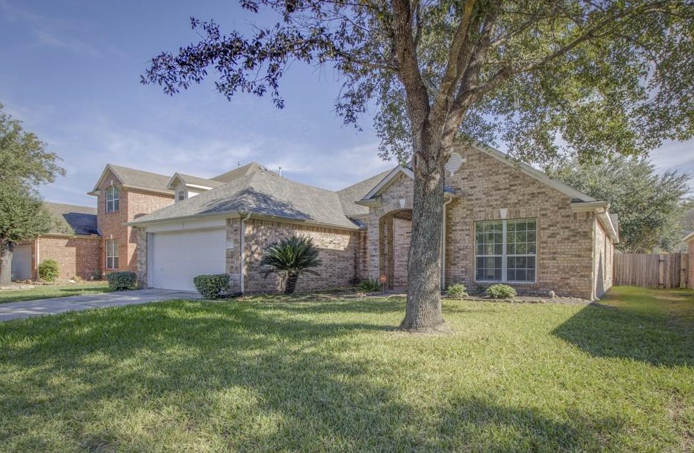26029 Castle Meadow Ln, Humble, TX 77339