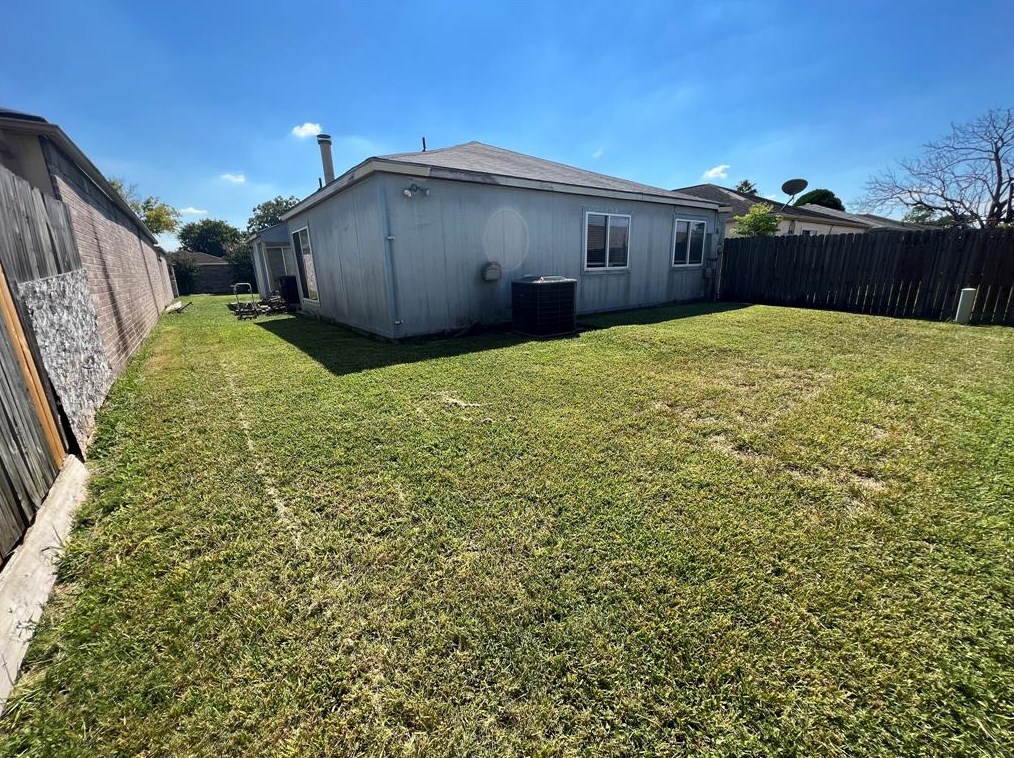 16014 Highlander Dr, Houston, TX 77082-1311