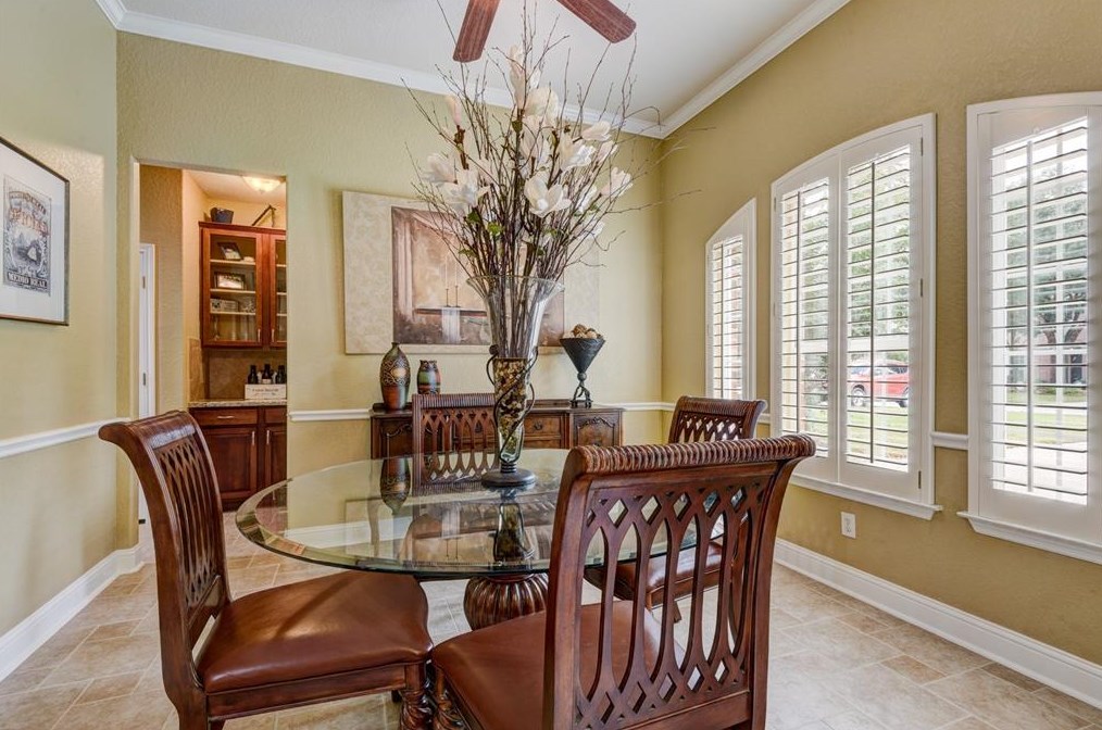 86 Evangeline Oaks Cir, Conroe TX  77384-5004 exterior