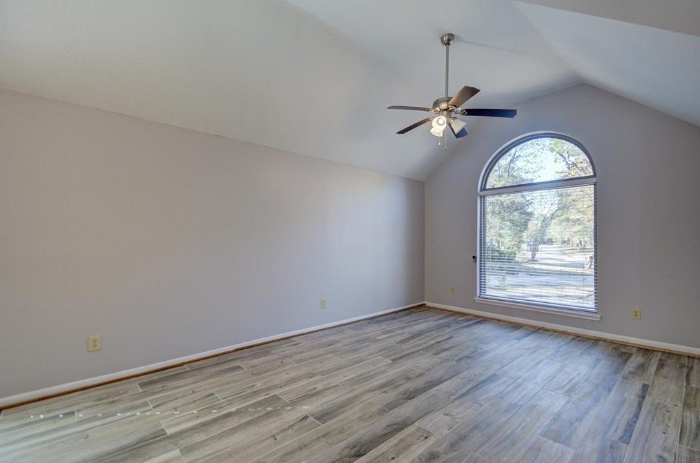 79 Village Knoll Cir, Spring TX  77381-4449 exterior