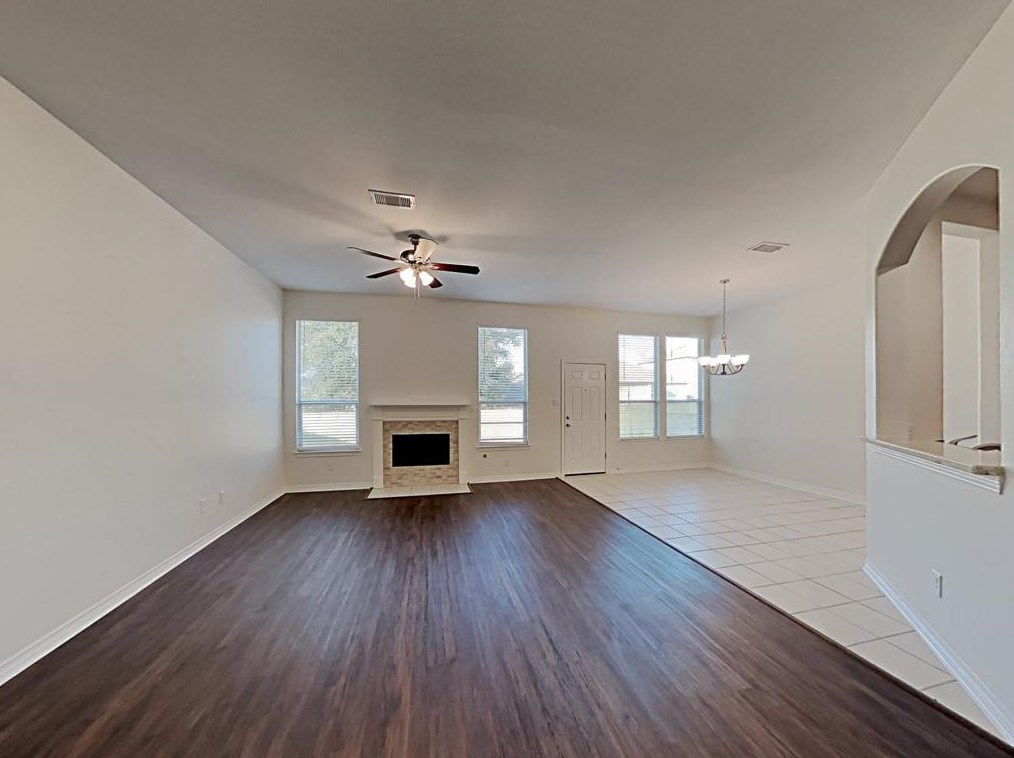 2204 Perkins Crossing Dr, Conroe, TX 77304