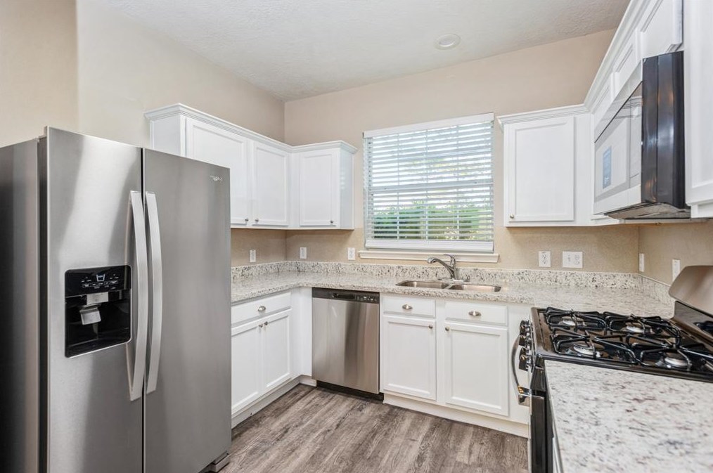21127 Wortham Oaks Dr, Humble, TX 77338-1794
