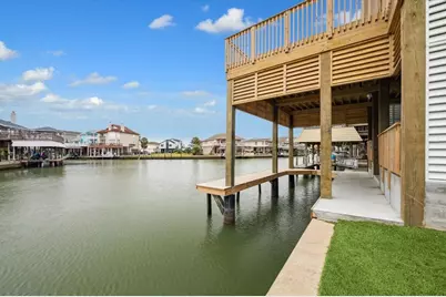 230 Bora Bora Drive, Tiki Island, TX 77554 - Photo 32