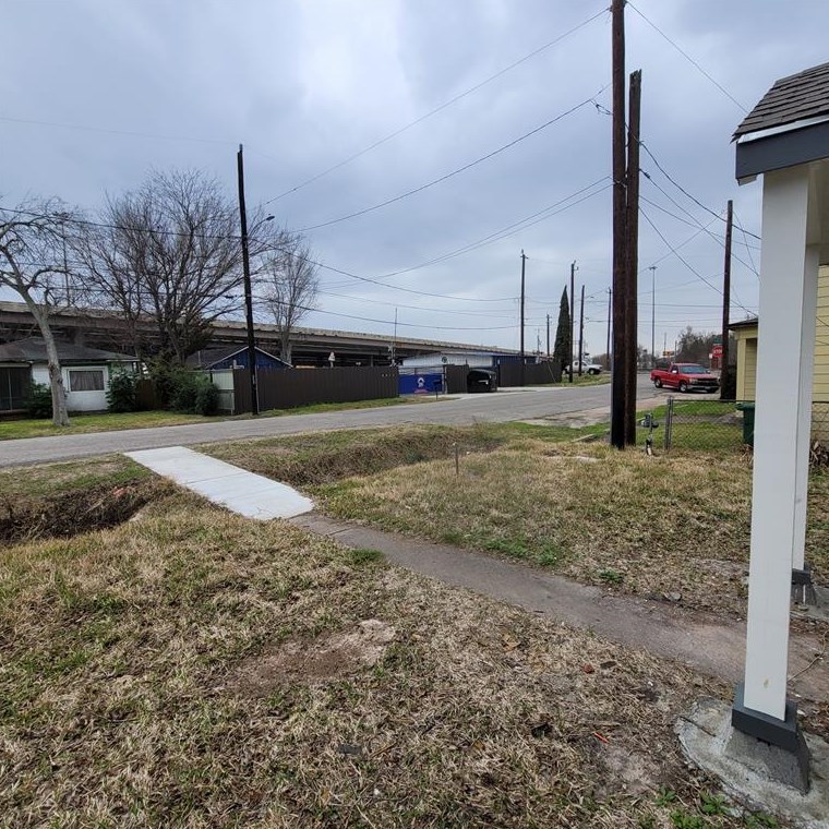 6810 Bleker St, Houston TX  77016-6714 exterior