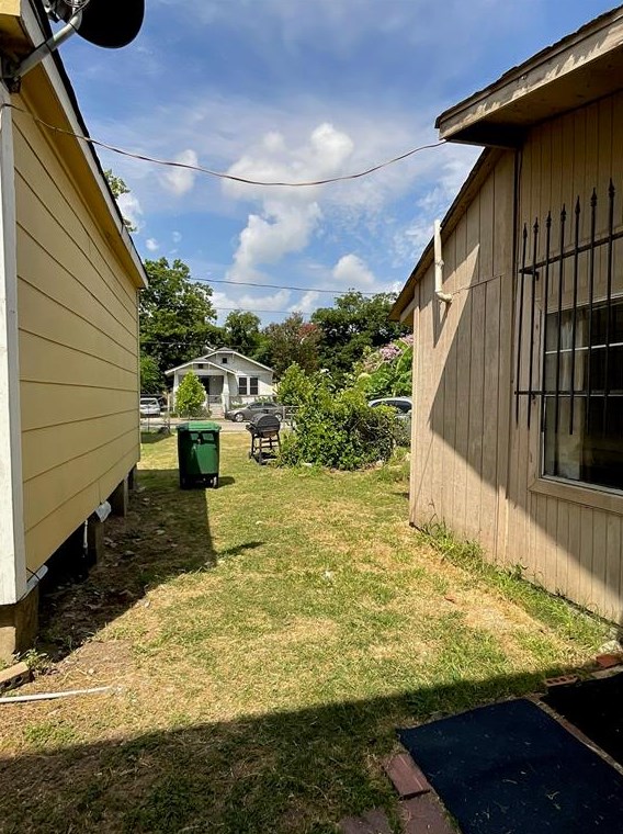 1107 Brk St, Houston TX  77009-8706 exterior