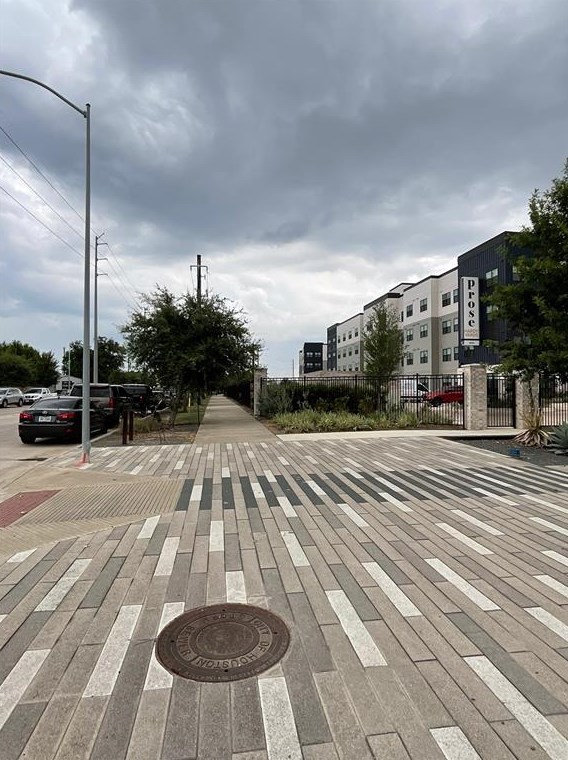 1107 Brk St, Houston TX  77009-8706 exterior