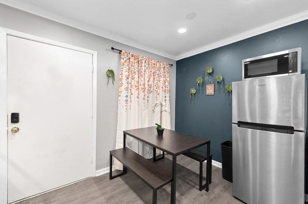 3611 Graustark St #5, Houston, TX 77006