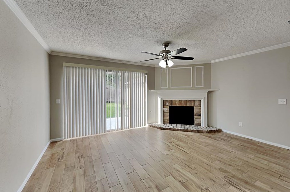 2710 Meadow Tree Ln, Spring, TX 77388