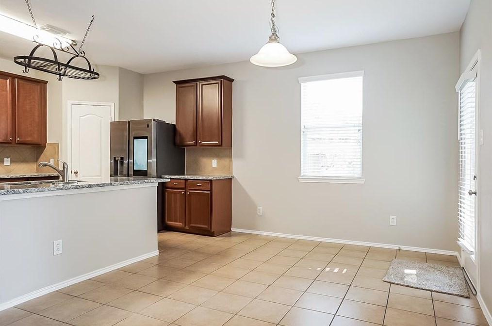 1703 Fairtide Ct, Crosby TX  77532-5020 exterior