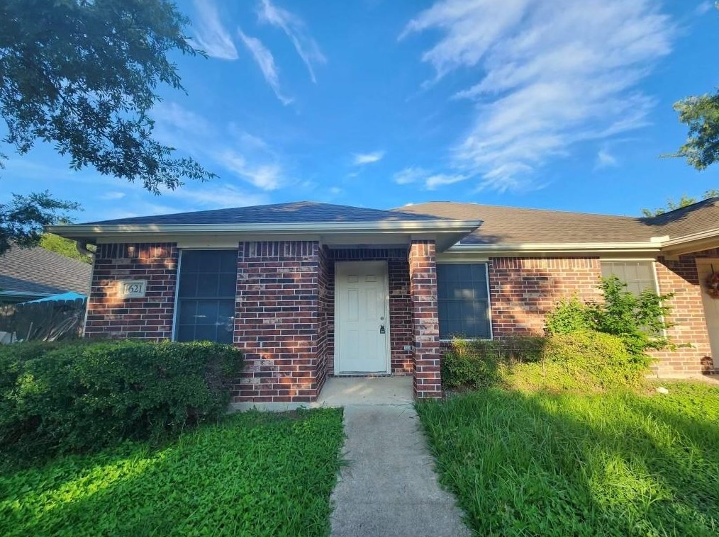 1621 Enloe Ct, Bryan, TX 77802