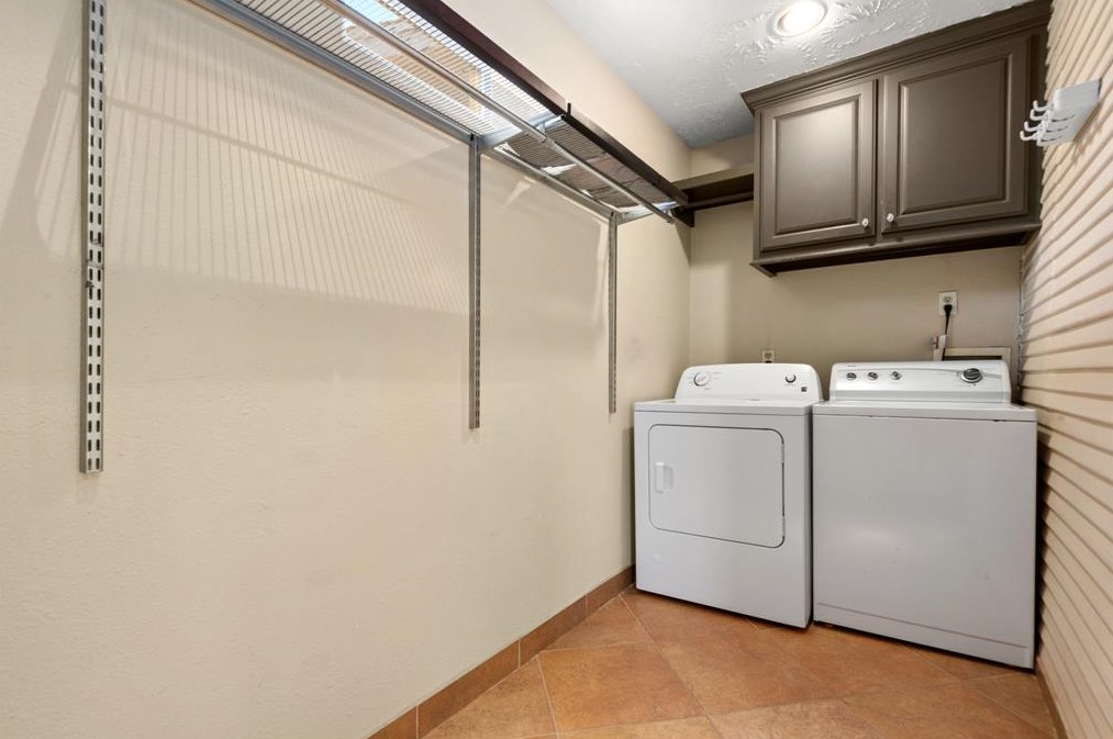 405 James, Houston TX  77009-8327 exterior