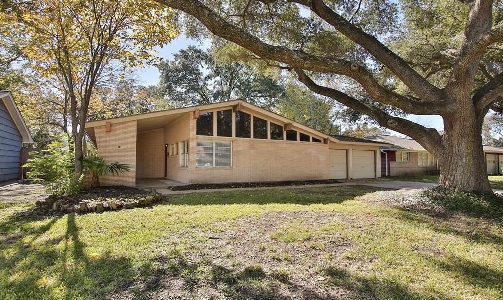 4609 Kinglet St, Houston TX  77035-5035 exterior