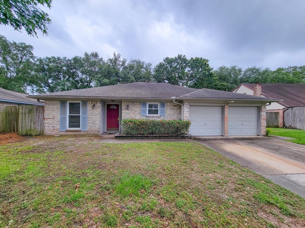 15923 Bluffdale Dr, Houston, TX 77084-2918