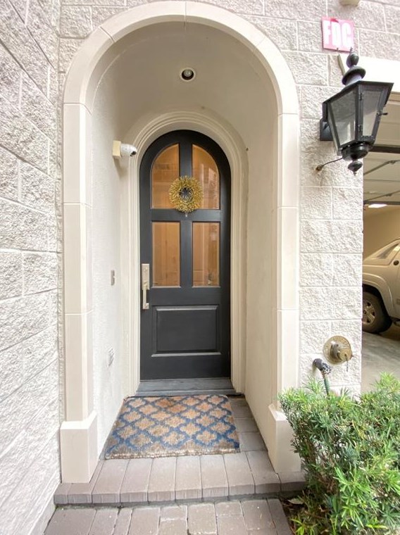 3916 Main St, Houston TX  77027-6148 exterior