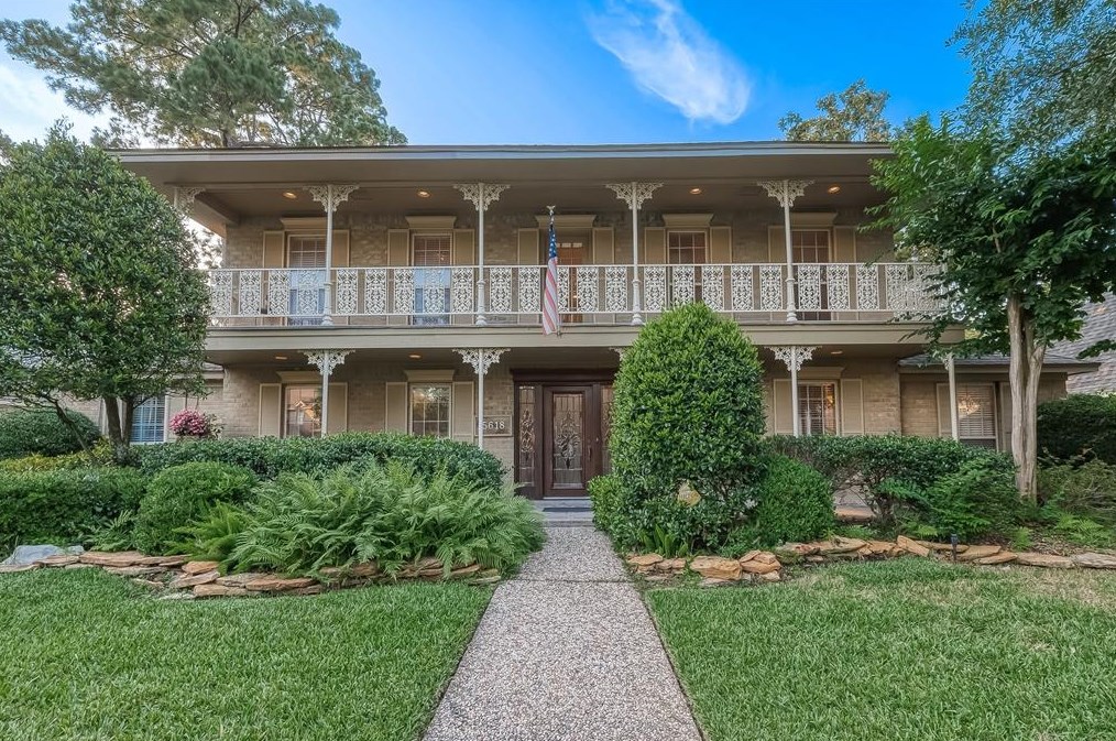 5618 Green Springs Dr, Houston, TX 77066-2431